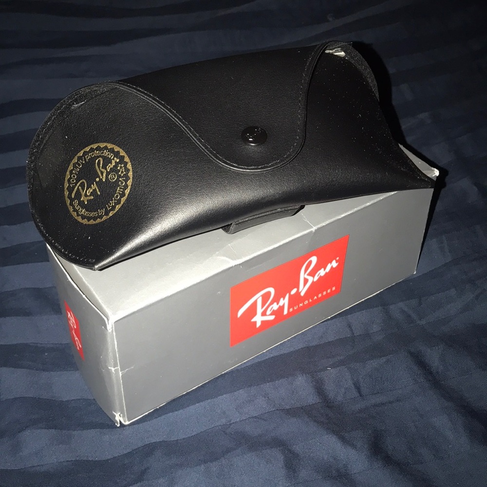 Brand new Raỵ Ban authentic